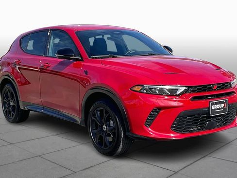 Used 2024 Dodge Hornet R/T w/ R/T Blacktop Package image 3