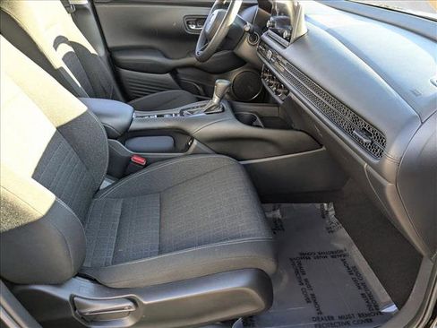 Certified 2023 Honda HR-V LX image 19