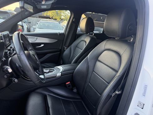 Used 2019 Mercedes-Benz GLC 300 image 15