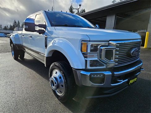 Used 2021 Ford F450 King Ranch w/ King Ranch Ultimate Package image 5