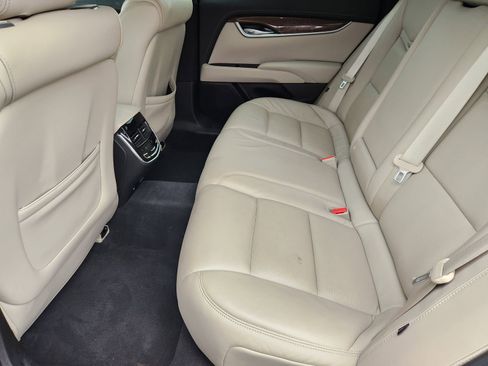 Used 2018 Cadillac XTS Premium Luxury image 34