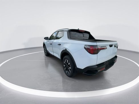 Certified 2025 Hyundai Santa Cruz SEL image 9