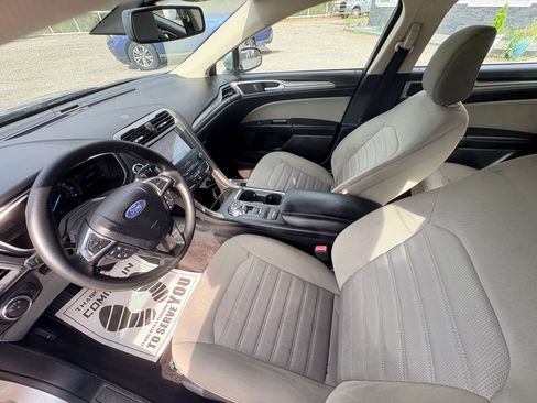 Used 2020 Ford Fusion S FWD image 11