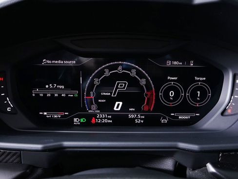 Used 2023 Lamborghini Urus Performante AWD/4WD image 21