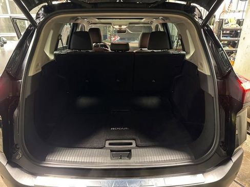 Used 2023 Nissan Rogue Platinum w/ Platinum Premium Package image 20
