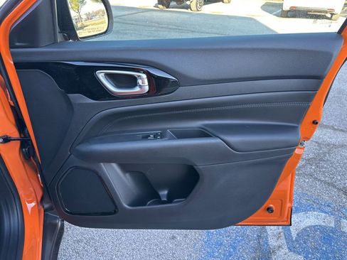 New 2026 Jeep Compass Latitude image 52