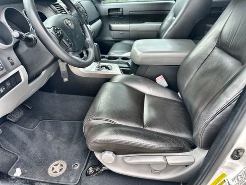 Used 2012 Toyota Tundra 2WD CrewMax w/ Tow Pkg image 16