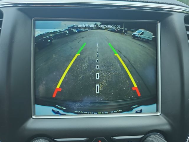 Used 2018 Jeep Grand Cherokee Altitude AWD/4WD image 21
