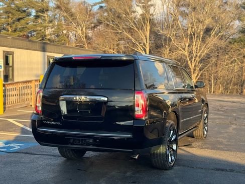 Used 2019 GMC Yukon XL Denali w/ Denali Ultimate Package image 6