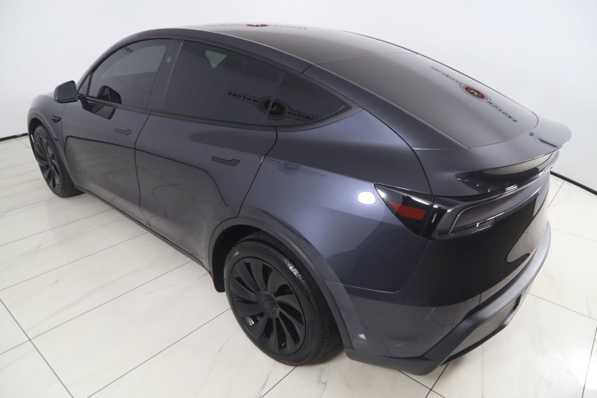 Used 2026 Tesla Model Y AWD image 25