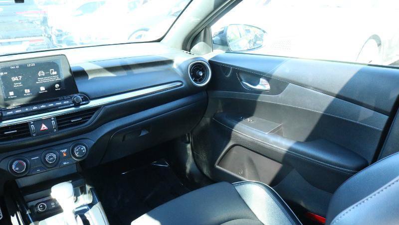 Used 2021 Kia Forte GT-Line w/ GT-Line Premium Package FWD image 23