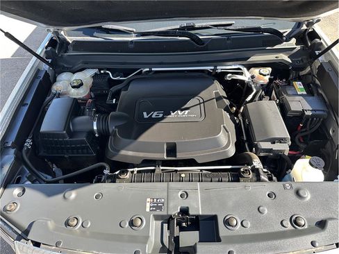 Used 2015 GMC Canyon SLE image 28