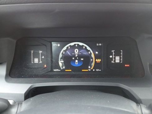 Used 2024 Toyota Tacoma SR w/ SR Upgrade Package AWD/4WD image 15