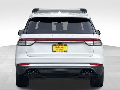 Used 2020 Lincoln Aviator Reserve w/ Equipment Group 202A image 8