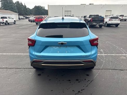 Certified 2025 Chevrolet Trax ACTIV w/ Driver Confidence Package FWD image 7