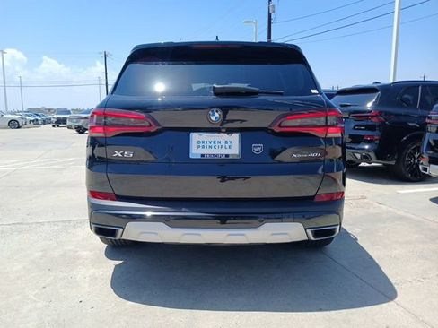 Used 2022 BMW X5 xDrive40i w/ Premium Package AWD/4WD image 8