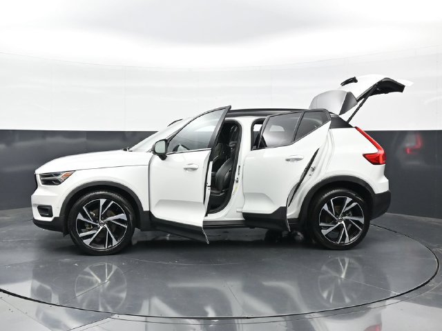 Used 2021 Volvo XC40 T5 R-Design w/ Advanced Package AWD/4WD image 55