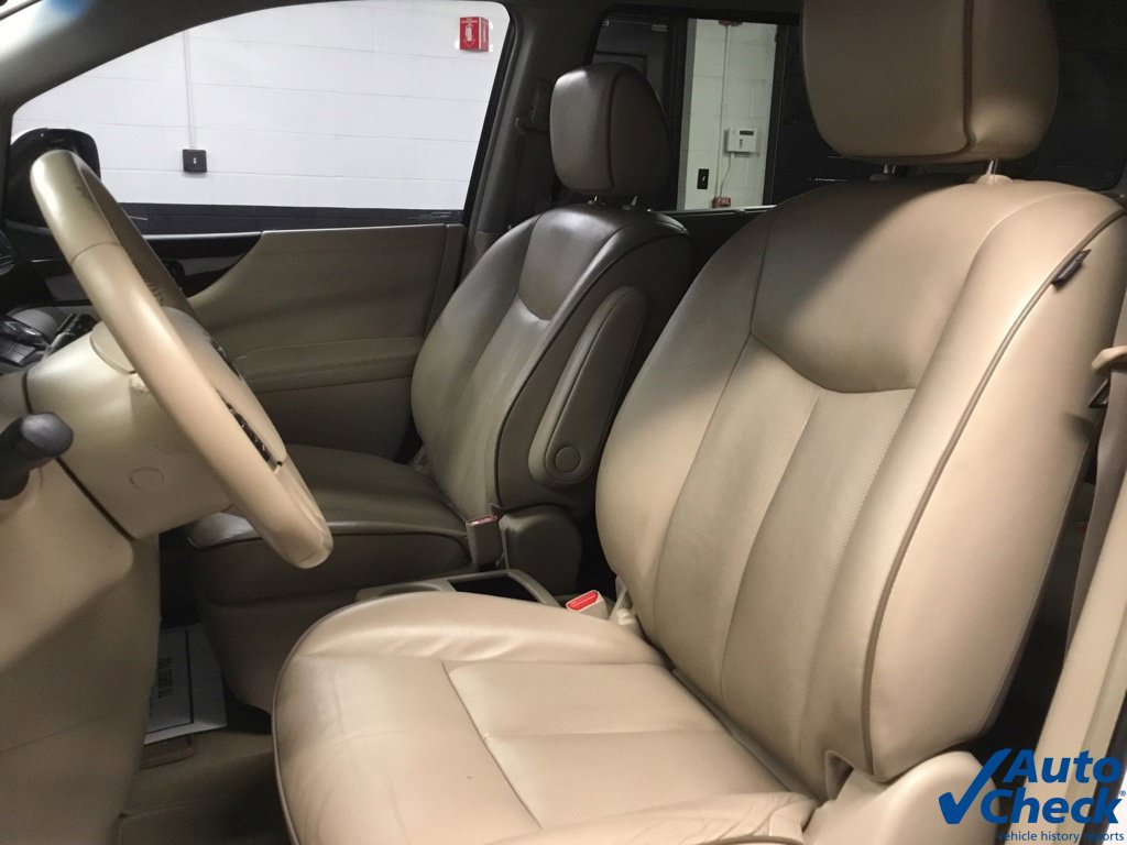 Used 2011 Nissan Quest LE FWD image 27