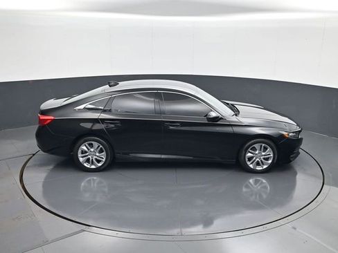 Used 2018 Honda Accord LX image 16