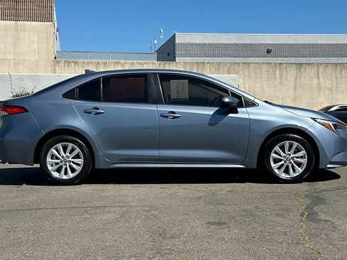 Used 2024 Toyota Corolla LE w/ LE Convenience Package image 6