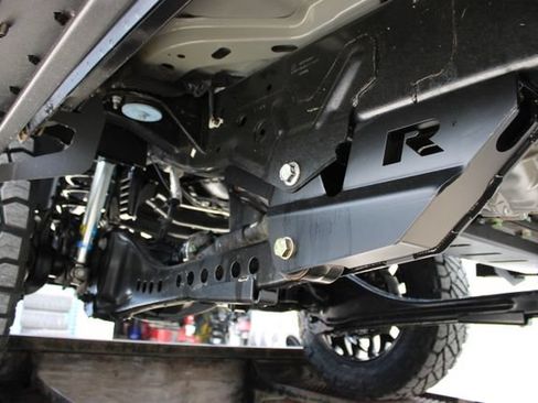 Used 2024 RAM 2500 Big Horn w/ Night Edition AWD/4WD image 20