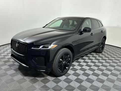 Used 2026 Jaguar F-PACE R-Dynamic S image 1