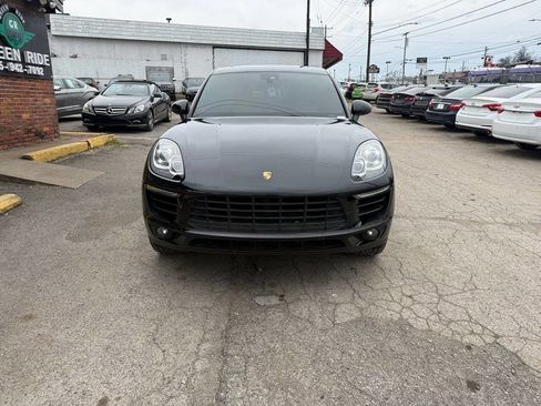 Used 2017 Porsche Macan image 8