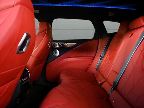 Used 2023 BMW XM image 26