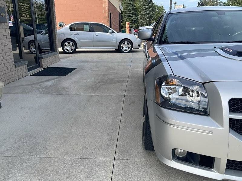 Used 2006 Dodge Magnum SRT8 RWD image 6
