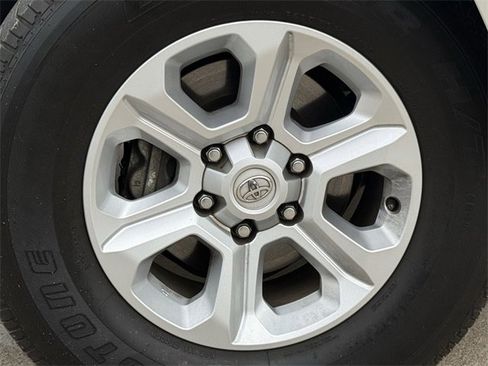 Used 2024 Toyota 4Runner SR5 image 9