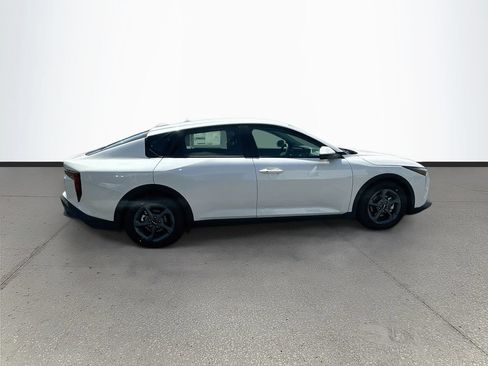 New 2026 Kia K4 FWD image 8