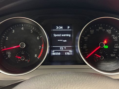 Used 2018 Volkswagen Jetta SE FWD image 22