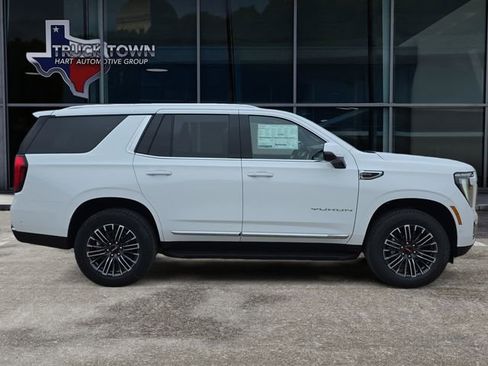 New 2026 GMC Yukon Elevation w/ Elevation Premium Package AWD/4WD image 2