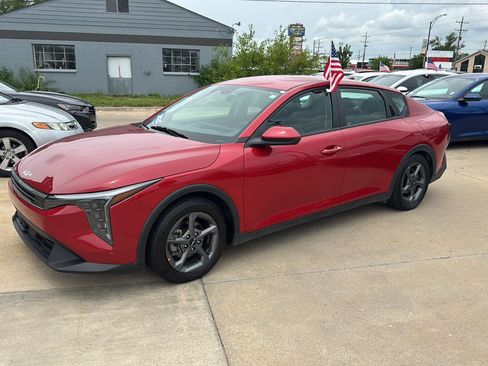 Used 2025 Kia K4 FWD image 6