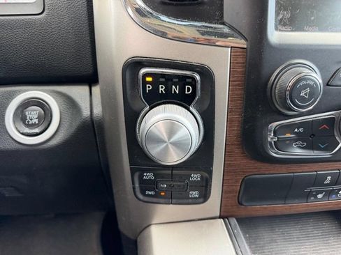 Used 2015 RAM 1500 Laramie w/ Convenience Group AWD/4WD image 14