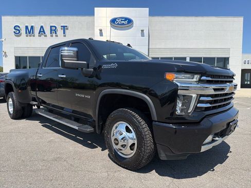 Used 2022 Chevrolet Silverado 3500 High Country AWD/4WD image 1