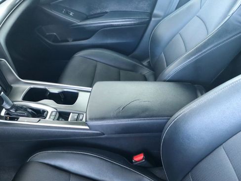 Used 2018 Honda Accord Sport image 17