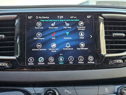 Used 2020 Chrysler Pacifica Touring-L w/ S Appearance Package FWD image 14