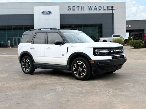 Used 2023 Ford Bronco Sport Outer Banks w/ Tech Package AWD/4WD image 1