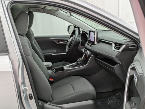 Used 2024 Toyota RAV4 XLE image 26