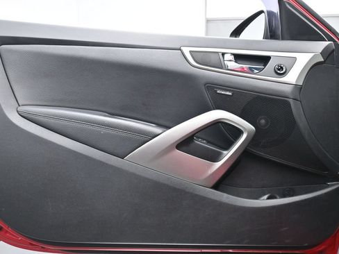 Used 2014 Hyundai Veloster w/ Style Package 02 FWD image 9