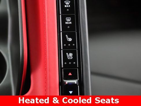 Used 2024 Chevrolet Corvette Stingray Premium Cpe image 4