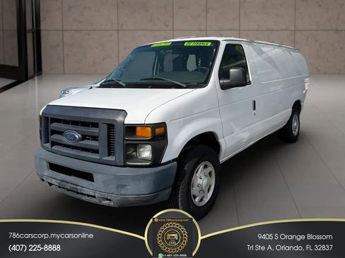 Used 2014 Ford E-250 and Econoline 250 Extended w/ Commercial Cargo Van Package RWD image 3