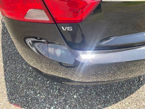 Used 2018 Chevrolet Impala LT FWD image 7