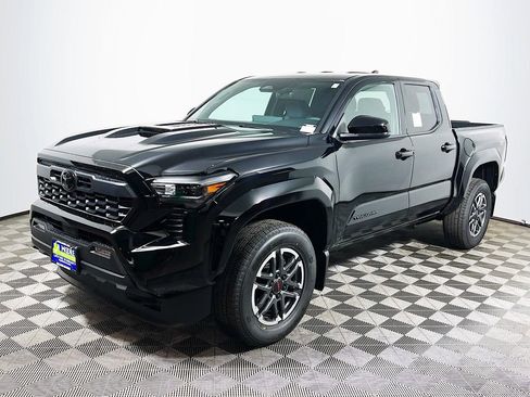 New 2026 Toyota Tacoma TRD Sport image 4