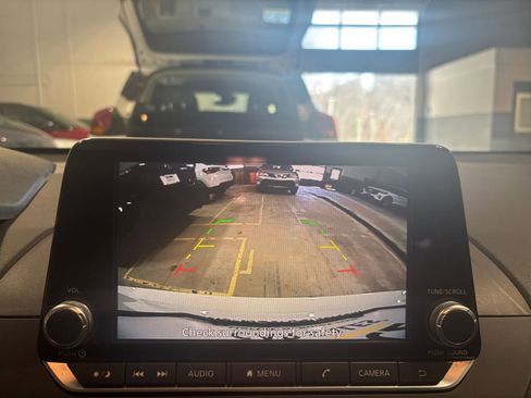 Used 2025 Nissan Altima 2.5 SV image 24