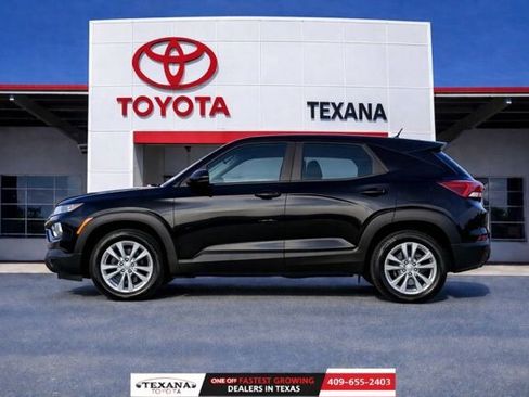 Used 2023 Chevrolet TrailBlazer LS image 3