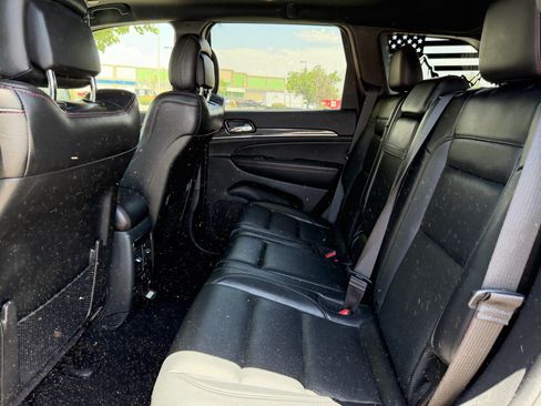 Used 2019 Jeep Grand Cherokee Trailhawk w/ Trailhawk Luxury Group AWD/4WD image 25