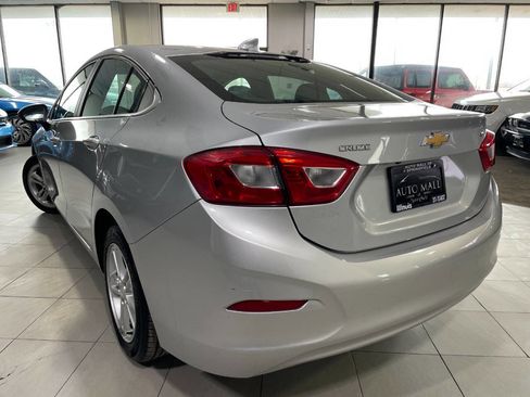 Used 2018 Chevrolet Cruze LT image 5