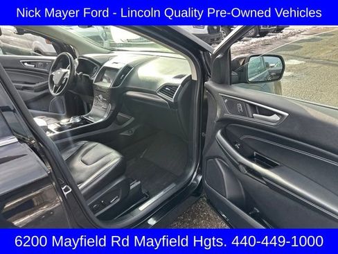 Used 2019 Ford Edge Titanium w/ Equipment Group 301A image 9